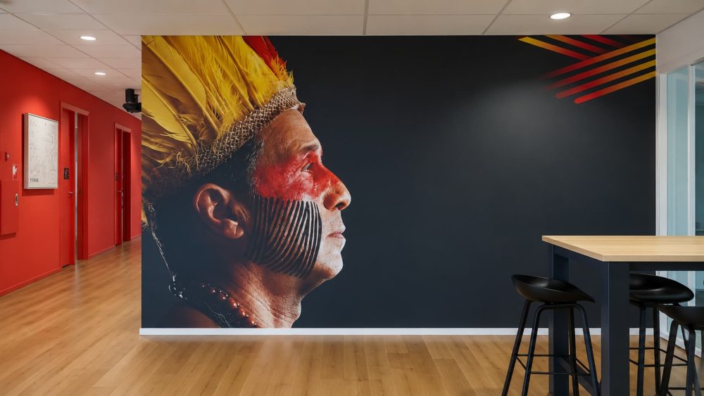 Branding wall indiaan simacan (1)