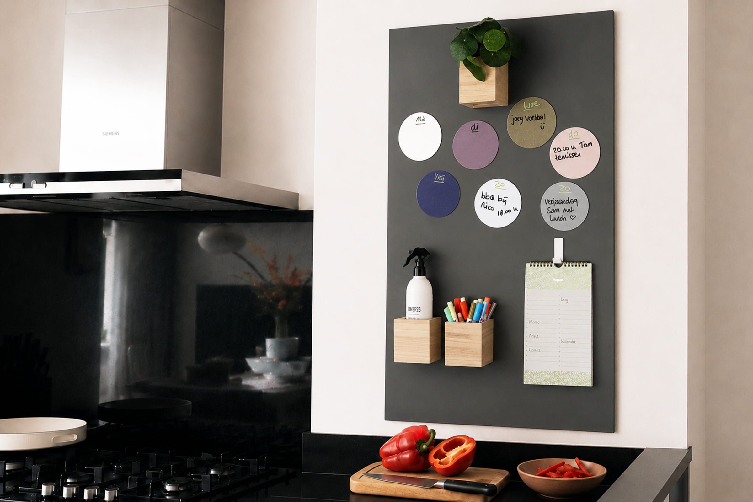 5 manieren om een magneetbord in de keuken te gebruiken